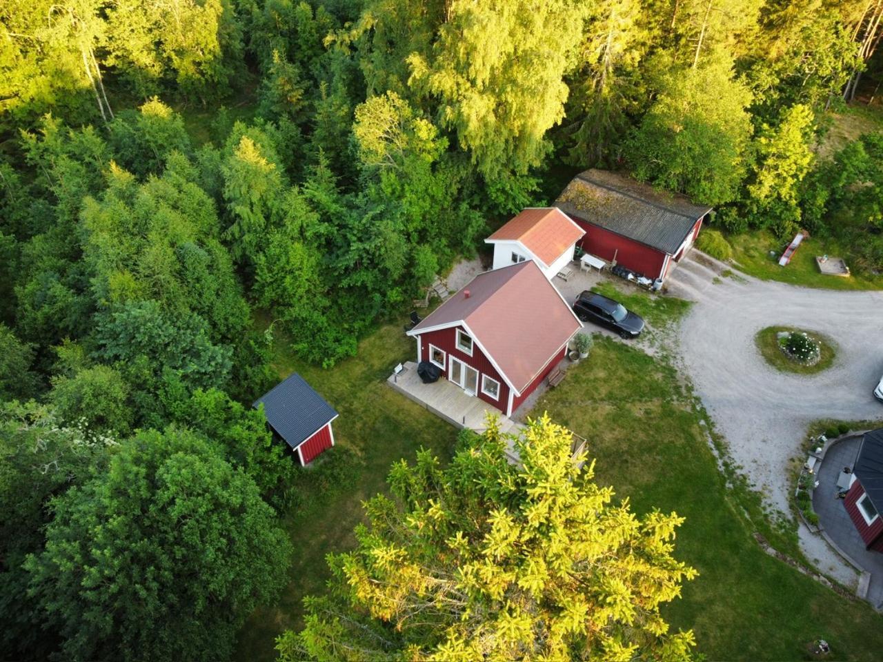 The Blomsholm Cabin - Load Your Electric Car Villa Strömstad Kültér fotó